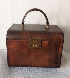 Beauty Case vintage in cuoio
