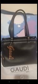 gaudi borsa a tracolla pelle nera mai usata 