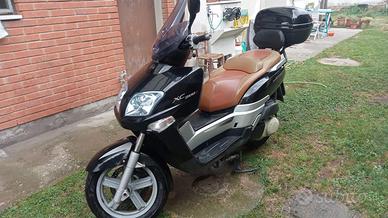 Scooter Yamaha XC 300