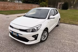 Kia rio 2021