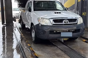 Toyota Hilux D-4D 2.5TD pickup