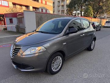 LANCIA Ypsilon 1.2 BENZINA EURO 6 !!!