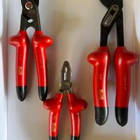 Utensili isolati per elettricisti