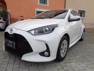 Toyota Yaris 1.0 5 porte Active NO VINCOLO FINANZI