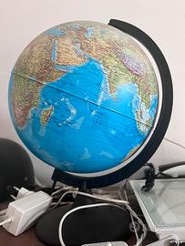 Lampada a mappamondo