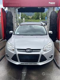 FORD FOCUS SW PLUS 1.6 BENZINA/GPL – 2013 – 168.00
