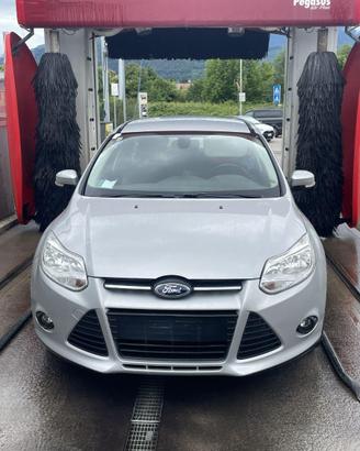 FORD FOCUS SW PLUS 1.6 BENZINA/GPL – 2013 – 168.00
