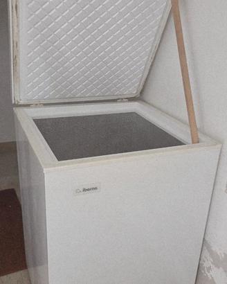 Congelatore a pozzo marca IBERNA