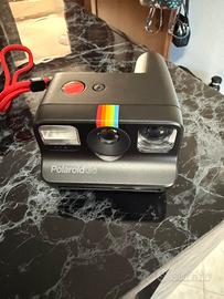 Polaroid go mini
