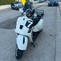 Vespa gts 2015