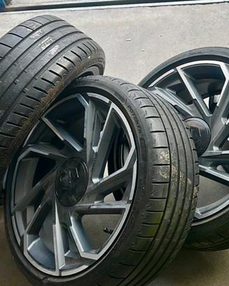 Gomme 205/40/18 Bridgestone