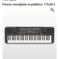 Pianola Yamaha modello PSR-E253