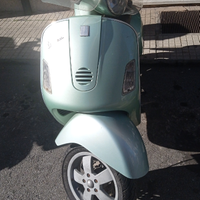 Vespa GT 200