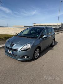 Peugeot 5008 2.0 HDi 150CV Tecno