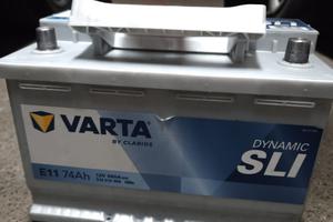 Batteria auto varta