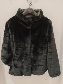Giacca nera in pelliccia ecologica e piumino tg XL