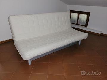 Divano letto matrimoniale Ikea