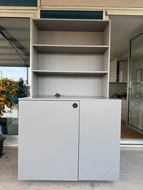 Mobile  da falegnameria MDF per esterni riparati