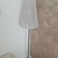 Piantana design in metacrilato