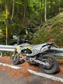 Husqvarna 701 supermoto 2021