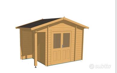 Casetta in legno con tettoia laterale