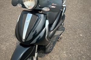 Scooter Piaggio Beverly 250