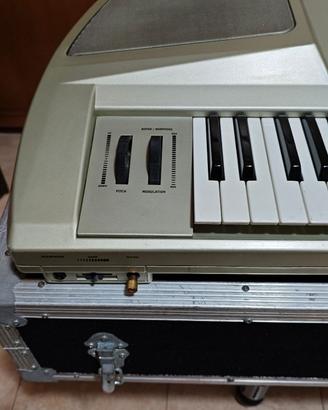 Ketron XD9 con custodia, accessoriatissima