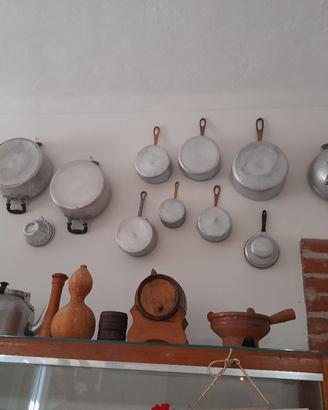  11 padelle,casseruole,scolapasta in  alluminio