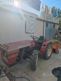 Trattore Agricolo Carraro 33cv