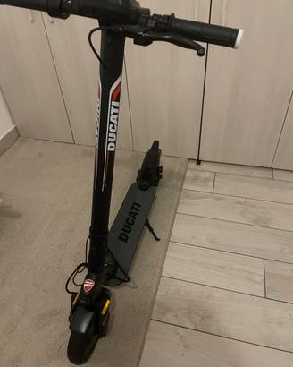 Monopattino Elettrico Ducati Pro-Il Plus