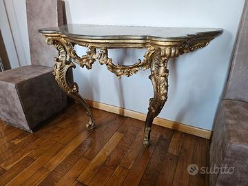 Consolle Vittoriana in legno dorato