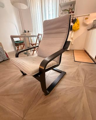 poltrona IKEA POÄNG