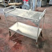 carrello di servizio a due ripiani usato