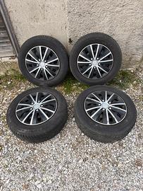 Set 4 cerchi 15” + gomme invernali 195/65 R 15 M+S