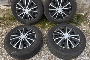 Set 4 cerchi 15” + gomme invernali 195/65 R 15 M+S