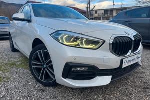 BMW 116d 5p. Sport AUTO LED NAVI RETROCAMERA