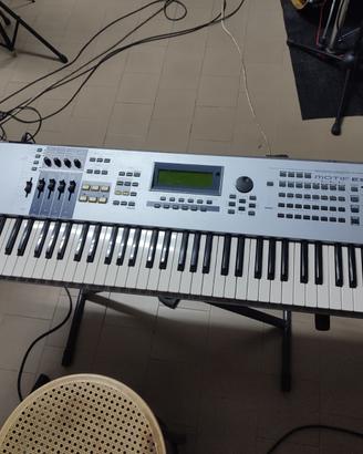 Tastiera Motif ES7