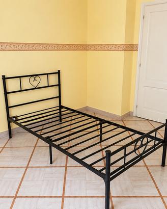 Letto  singolo spedisco io se è in zona