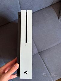 Xbox One S 500 gb piu' giochi
