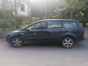 Auto Ford Focus