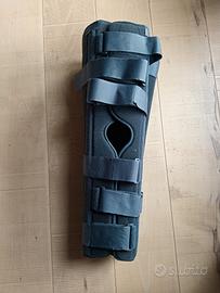 tutore ginocchio postoperatorio