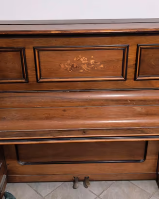 pianoforte verticale antico 