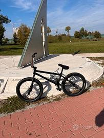 BMX Freestyle / Street nera