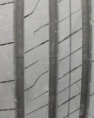 Pneumatici estivi Good Y. Efficient Grip 215-60R17