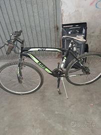 biciclette in blocco