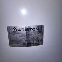 Centralina scaldabagno Ariston a pompa di calore