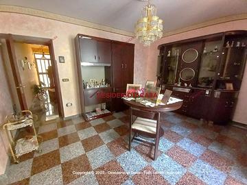 Casa, Petralia Sottana.