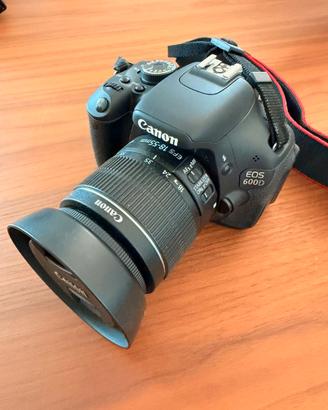 Canon 600D + 18-55 + 55-250 + 50mm + accessori