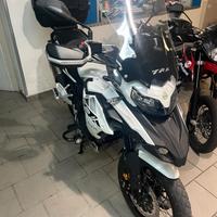 Benelli 502 X