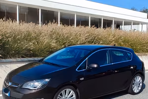 Astra 1.4 turbo benzina automatica 65000km
